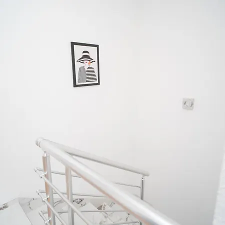 Villa Paradise On The River