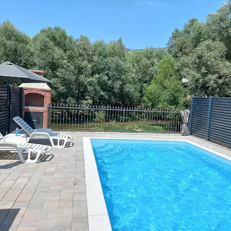 Paradise On The River Villa