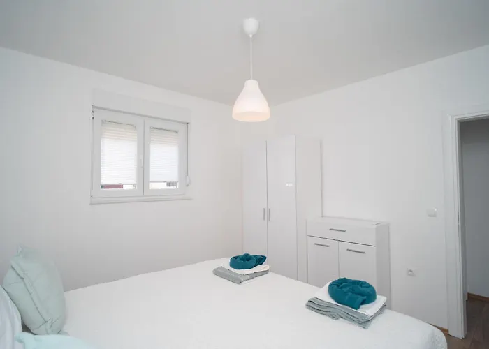 Paradise On The River Villa *