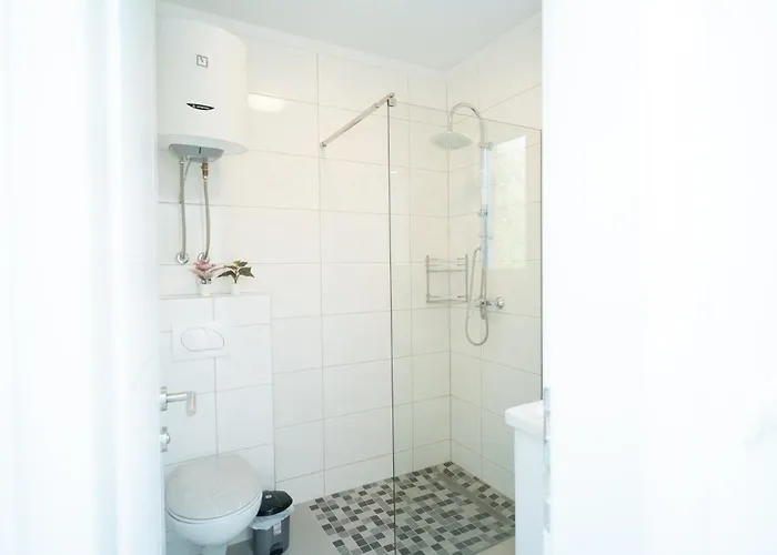 Villa Paradise On The River