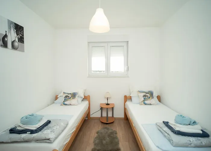 Paradise On The River Villa *