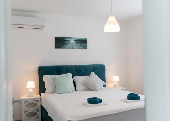 Villa Paradise On The River