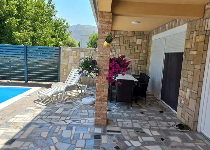 Paradise On The River