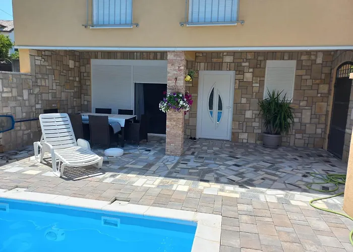 Paradise On The River Villa *