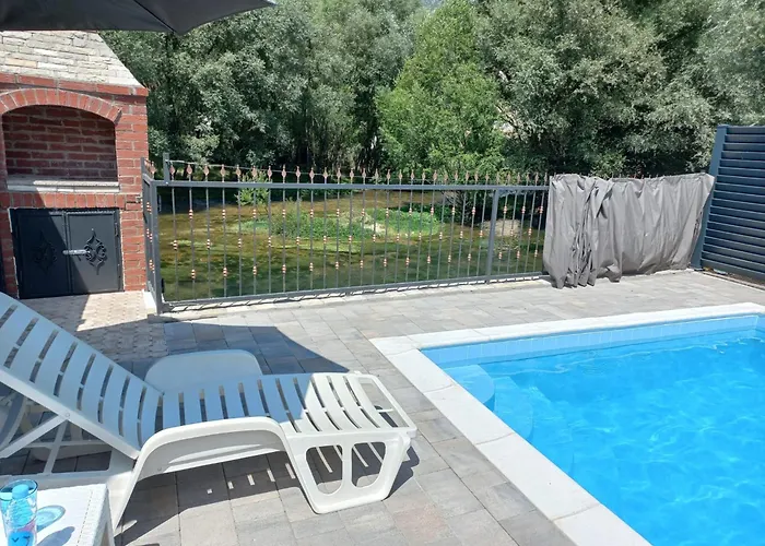 Paradise On The River Villa *