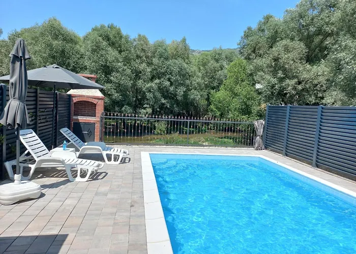 Paradise On The River Villa